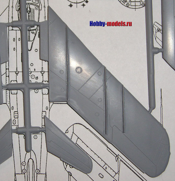 Крыло самолета МиГ-17