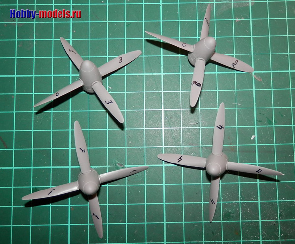 An-12 propellers
